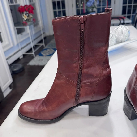 BCBG WOMENS BROWN LEATHER HEEL BOOTS - SIZE 10 Cowboy - Picture 7 of 14